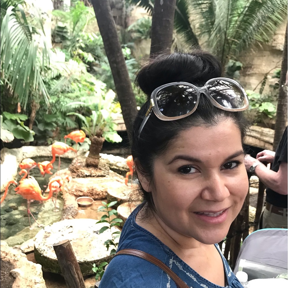 Meet your Posher, Azahlia